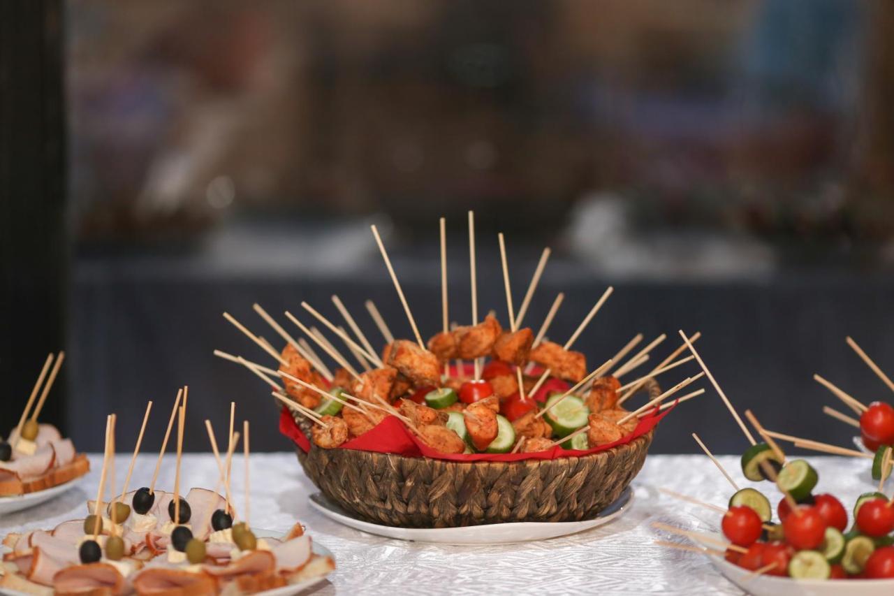 Hotel Rero Kutaisi Ngoại thất bức ảnh